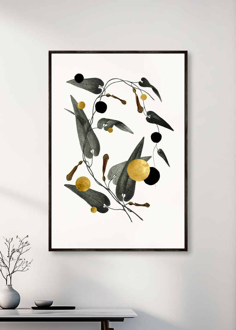Gold and Superblack Dots Rumicifolia – Kunsttryk med 24K bladguld og superblack detaljer.