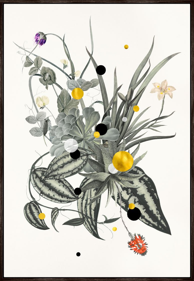Bouquet Hespera – Håndforædlet kunsttryk på eksklusivt canvas. Et poetisk blomsterunivers indrammet i elegant svæveramme.